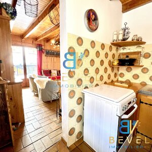 photo_515323e4b5d1c0b15905f7fd46077702