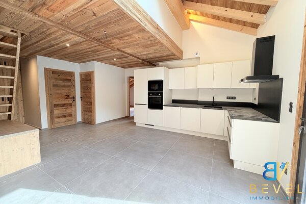 (73) SAINT-SORLIN D'ARVES - Sublime T4 Duplex - Vaste terrasse - Double Garage - Vue & Accès pistes