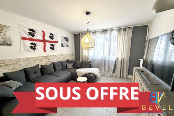 (73) SAINT-JEAN DE MAURIENNE - Sublime appartement T3 - Secteur Clapeys - Parking & Cave