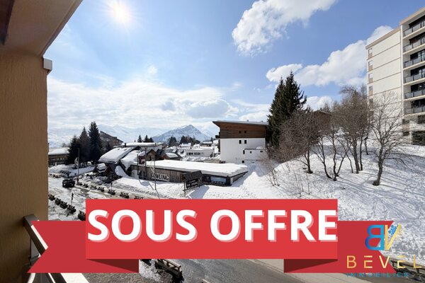 (73) LA TOUSSUIRE - DOMAINE DES SYBELLES HYPER CENTRE / 6 COUCHAGES / BALCON / CAVE & CASIER À SKIS