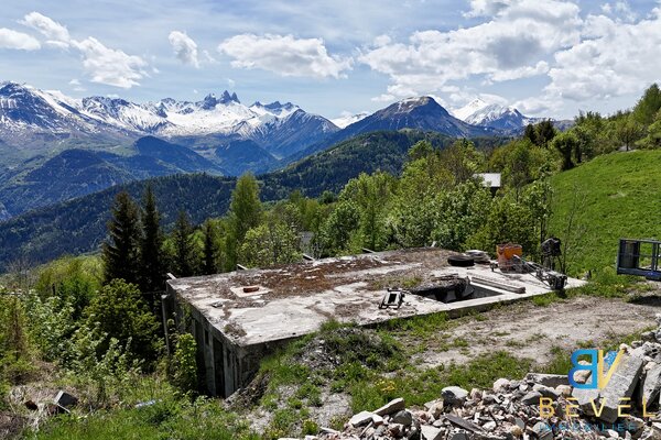 (73) JARRIER - Rare Terrain constructible - Dans les hauteurs de Jarrier - Vue Aiguilles d’Arves