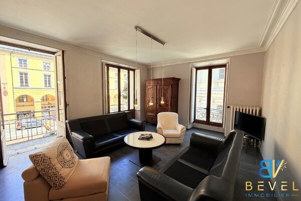 À VENDRE   EXCLUSIVITÉ (73) SAINT-JEAN-DE-MAURIENNE   HYPERCENTRE   APPARTEMENT T3   90,79 m2   BALCON