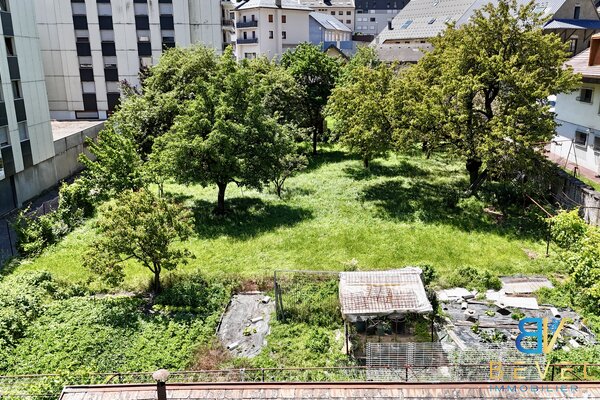 À VENDRE   EXCLUSIVITÉ  (73) SAINT-JEAN-DE-MAURIENNE   TERRAIN CONSTRUCTIBLE 1 425 m2   EMPLACEMENT RARE EN CE
