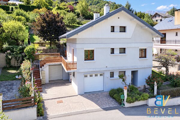 (73) VILLARGONDRAN - Jolie maison avec beaux extérieurs - 5 chambres - Garage & Atelier - Véranda - Rare à la